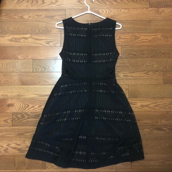 Little Black Dress from Le Chateau - Picture 4 of 7